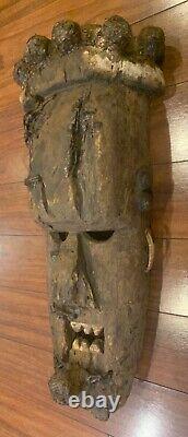 Early 19th century Salampasu ceremonial mask