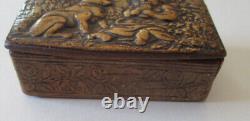 Early continential snuff box 18th century birch wood 3x 2