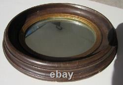 Cadre de miroir ovale en noyer américain ancien du XIXe siècle 13 x 15