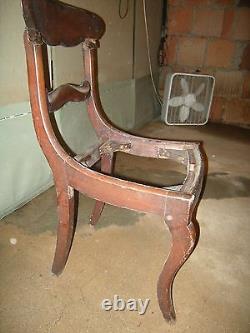 Ensemble de cinq (5) chaises d'appoint en acajou, Angleterre du XVIIIe siècle au début du XIXe siècle.