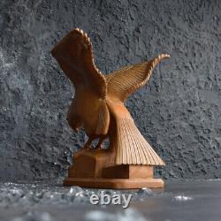 Figure d'oiseau sculptée à la main par un autodidacte du début du XXe siècle