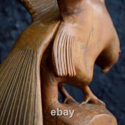 Figure d'oiseau sculptée à la main par un autodidacte du début du XXe siècle