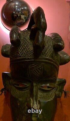Masque de la tribu Dan du début du XXe siècle