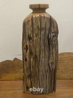 Sculpture de vase en bois tourné sur tour à bois vintage Art du début du siècle 11 pouces de haut