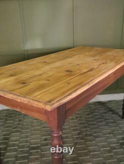 Table de salle à manger en bois de sapin, début du 20e siècle, 5 pièces
